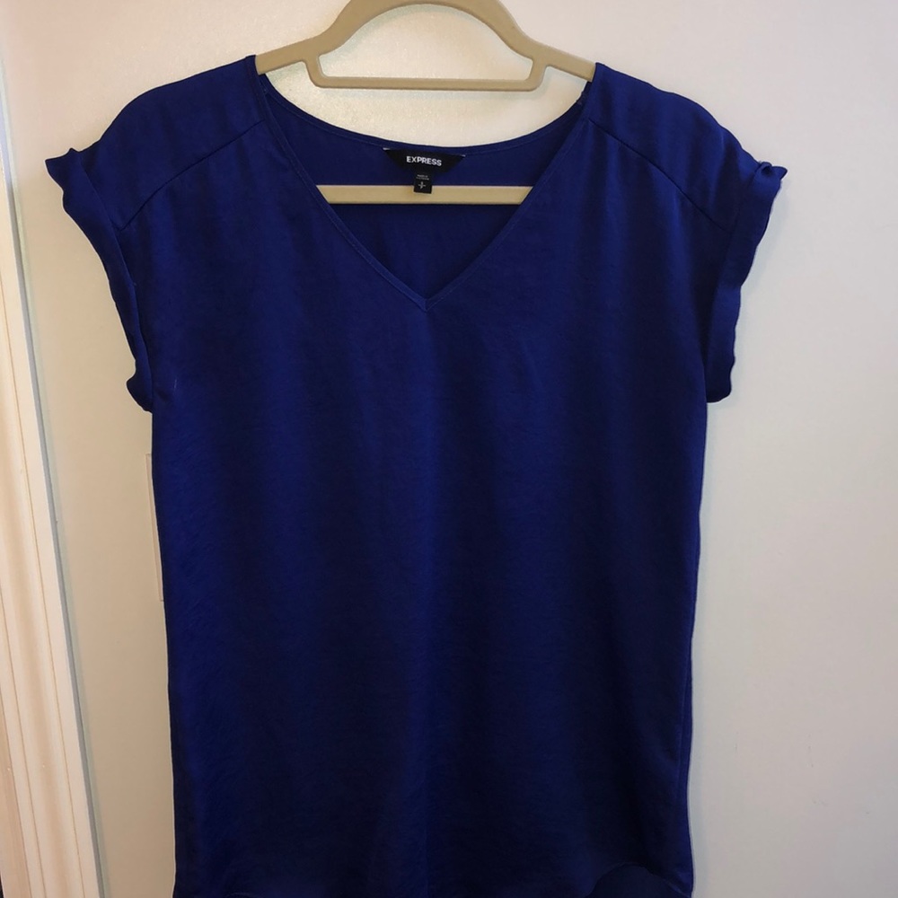 Express v-neck tee